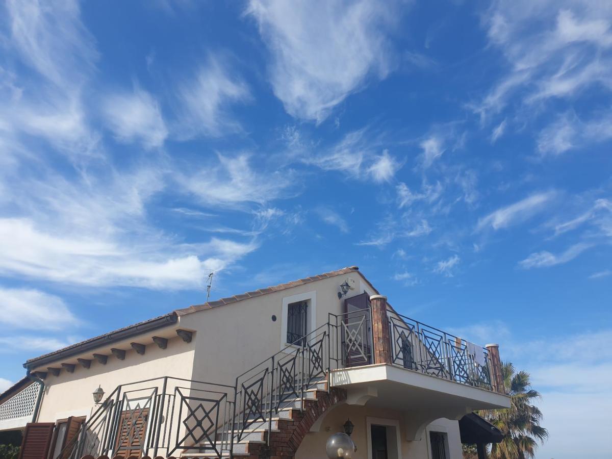 Villa Amare Campofelice Di Roccella Bagian luar foto