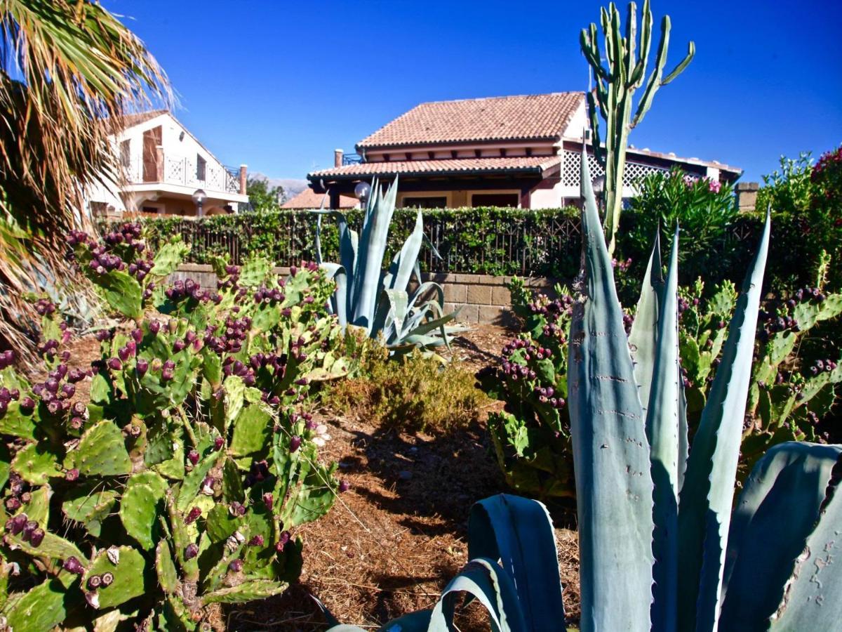 Villa Amare Campofelice Di Roccella Bagian luar foto